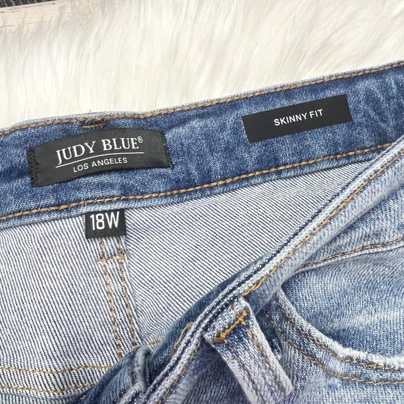 👖|•JUDY BLUE•| Skinny Fit Distressed Stretch Jeans Size 18W👖 - Picture 5 of 6